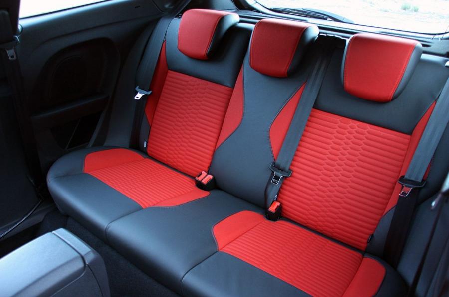  Ford Fiesta ST 2014 года  (фото 31 из 66)